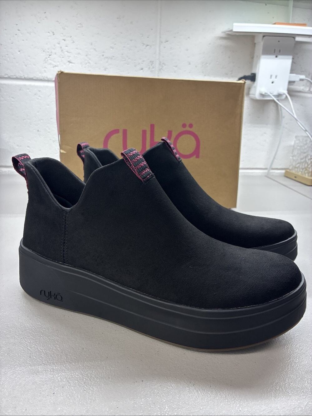Ryka Vivie Boots, Women’s 8.5 M, Black, Side Zip, Fabric Upper, Rubber Sole NIB